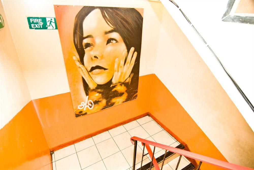 Kensal Backpackers Ostello