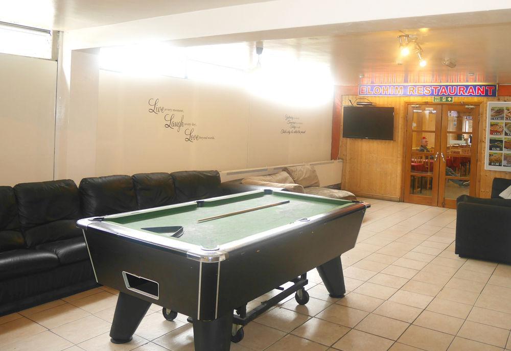 Kensal Backpackers Ostello *